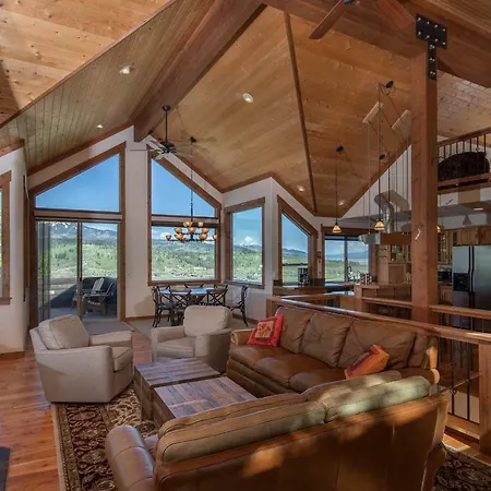 Alpine Recharge By Kabino Huge Views Hot Tub Garage Ps3 Wifi Loft